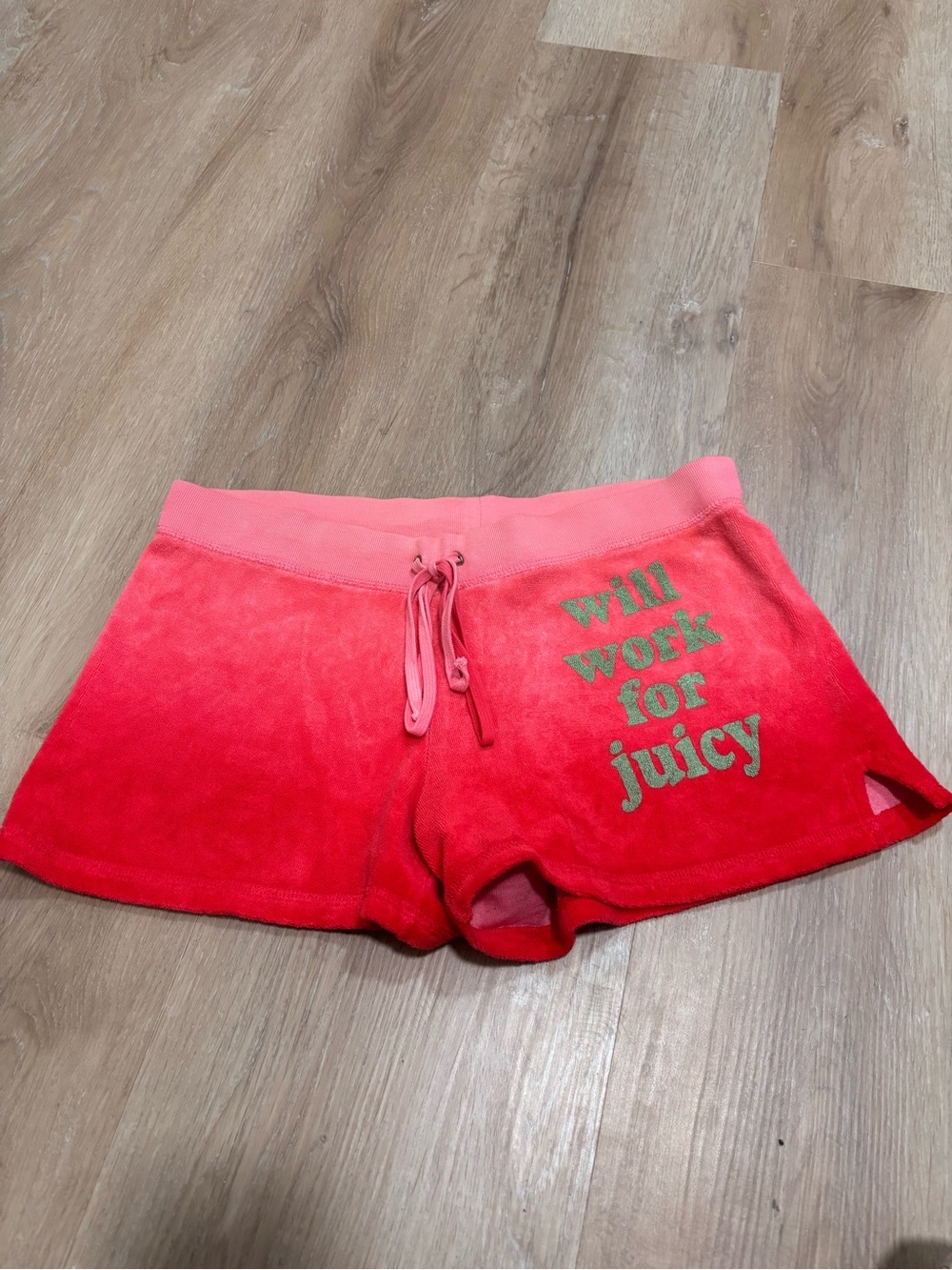 Juicy Couture Pink-Red Terry Shorts with Green Logo size S